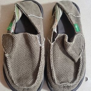 Kids Sanuks. NEW!!! Size 13